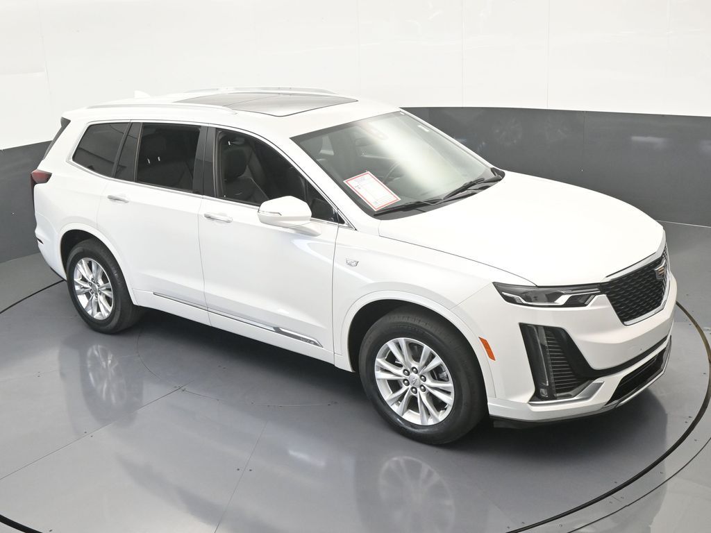 Vehicle image 7 of 76