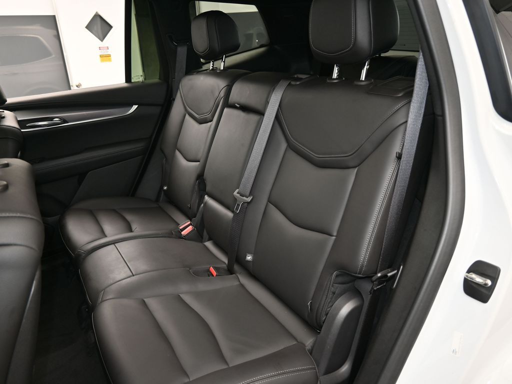 Vehicle image 62 of 76