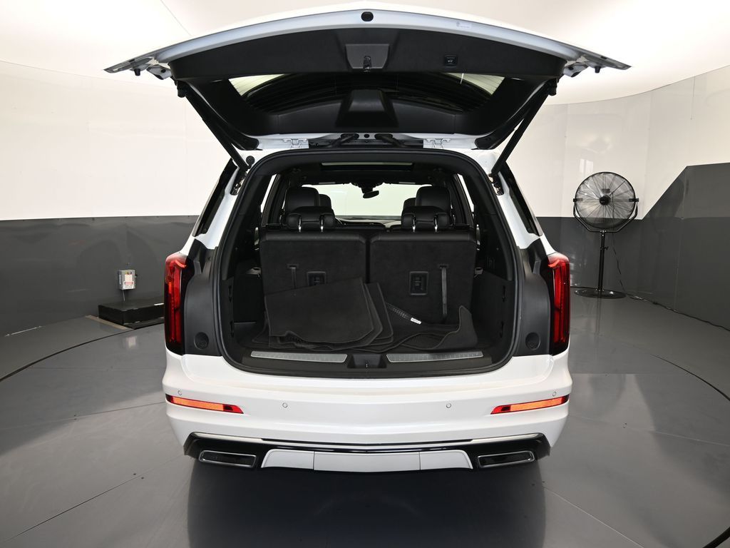 Vehicle image 66 of 76