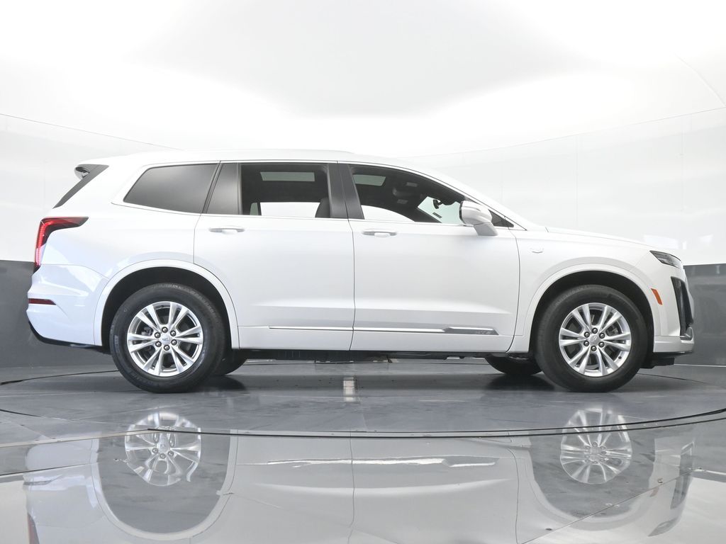 Vehicle image 15 of 76