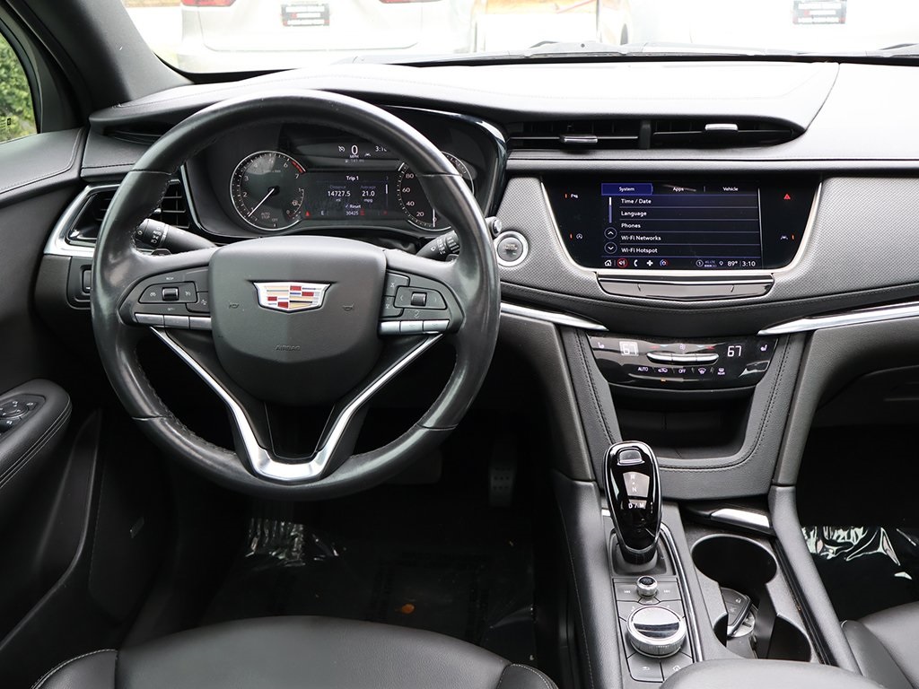 Vehicle image 43 of 66
