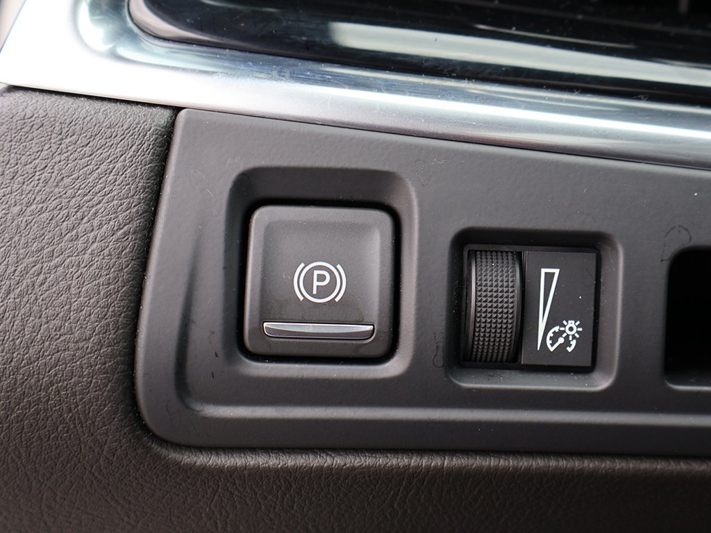 Vehicle image 48 of 66