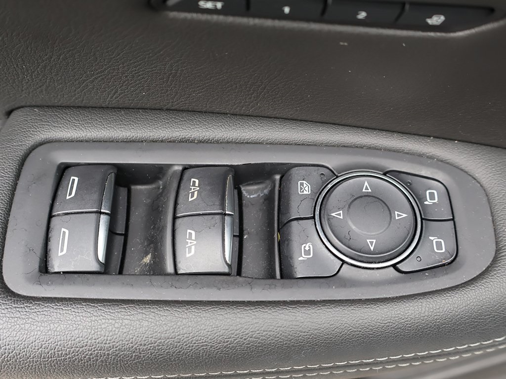 Vehicle image 46 of 66