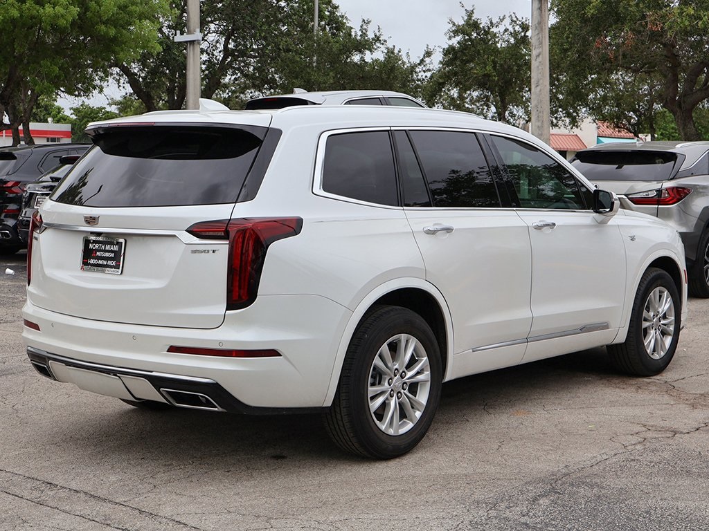 Vehicle image 9 of 66