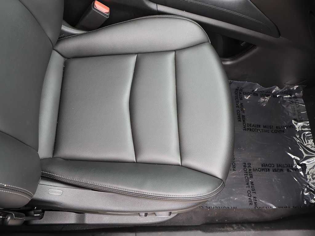 Vehicle image 37 of 66