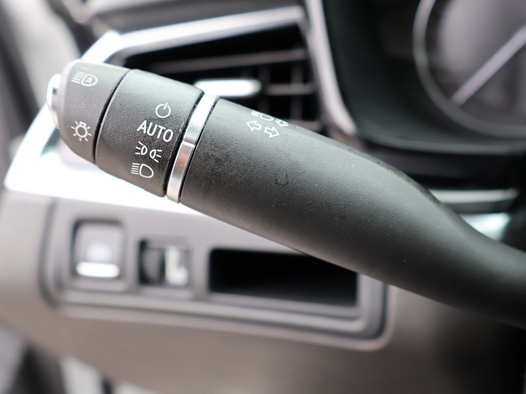 Vehicle image 50 of 66
