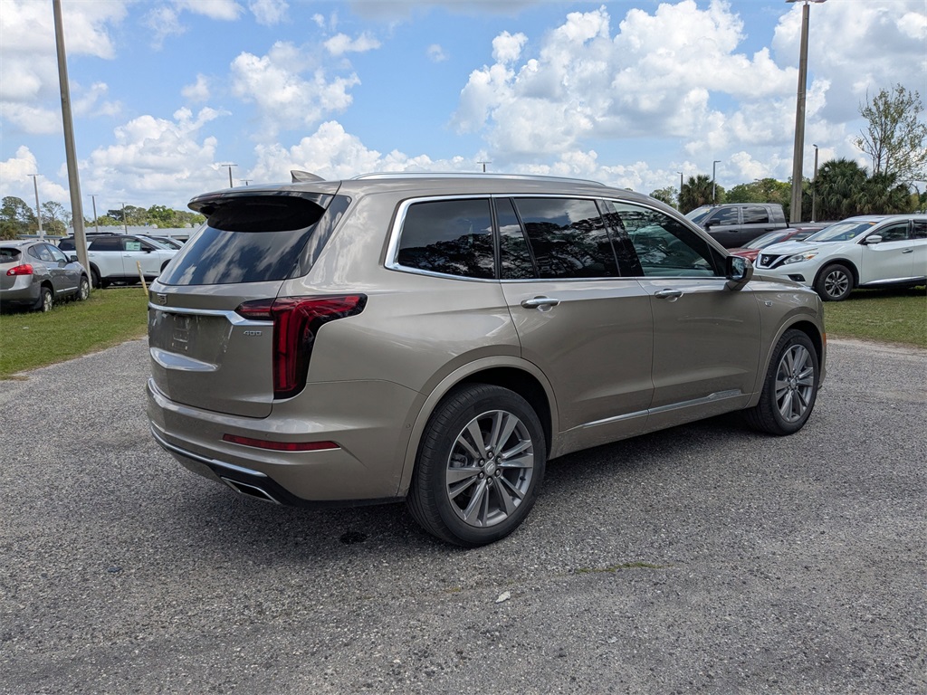 Vehicle image 6 of 32