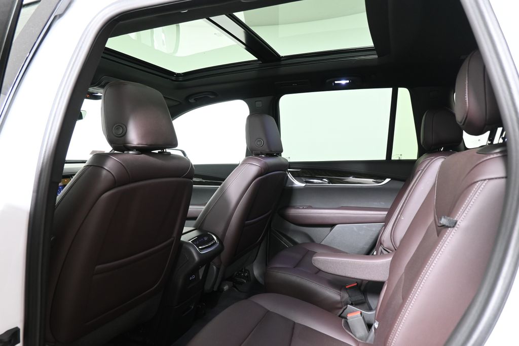 Vehicle image 7 of 7