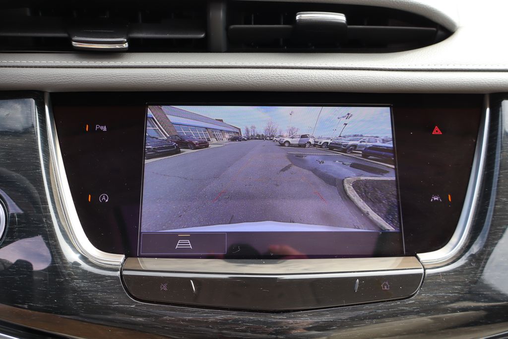 Vehicle image 22 of 43