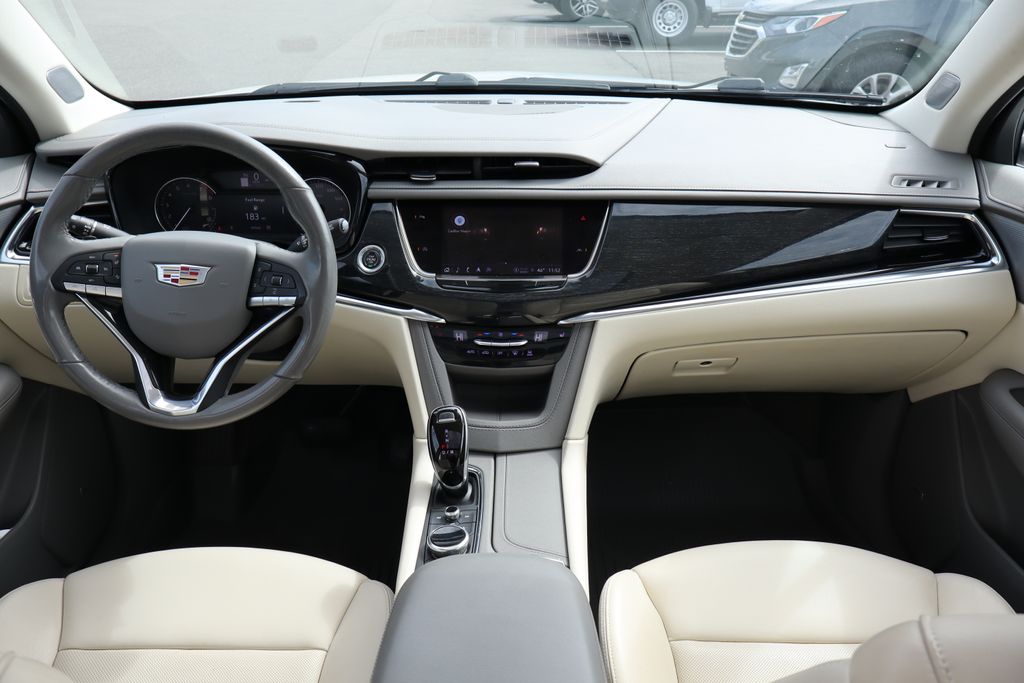 Vehicle image 36 of 43