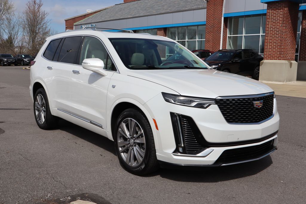 Vehicle image 3 of 43