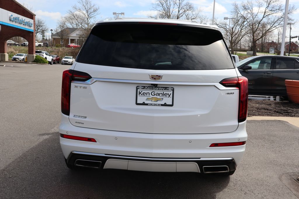 Vehicle image 6 of 43