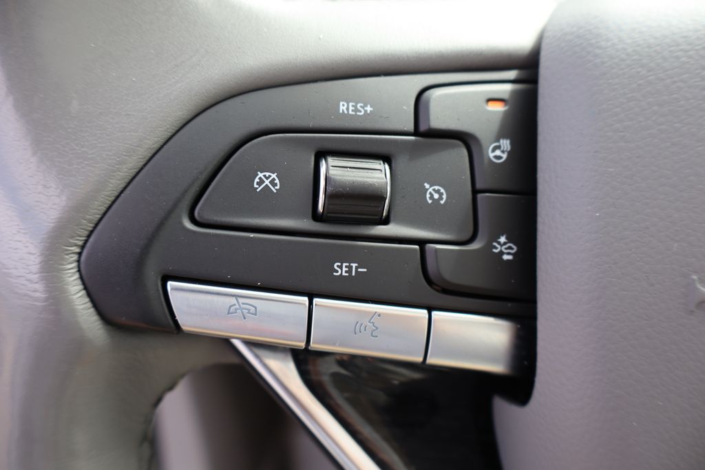Vehicle image 15 of 43