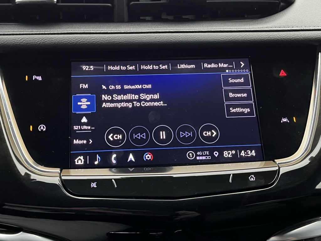Vehicle image 26 of 42