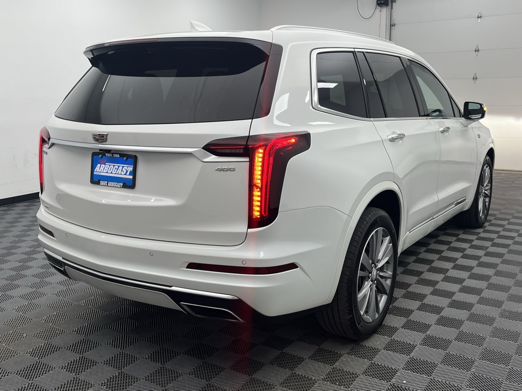 Vehicle image 5 of 42
