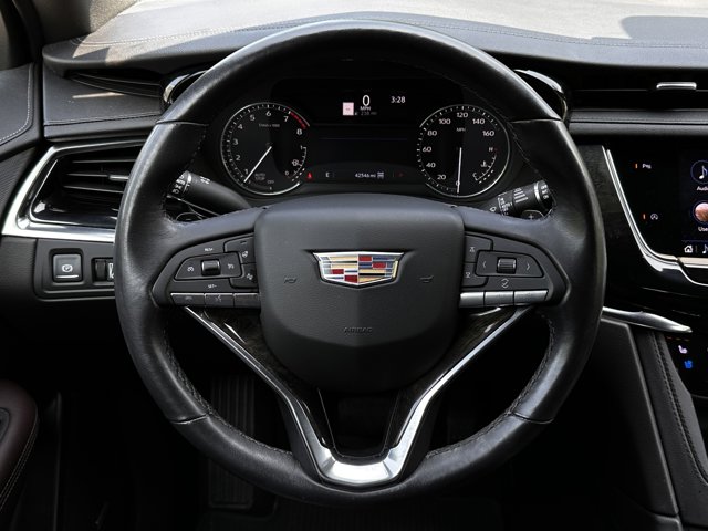 Vehicle image 15 of 34