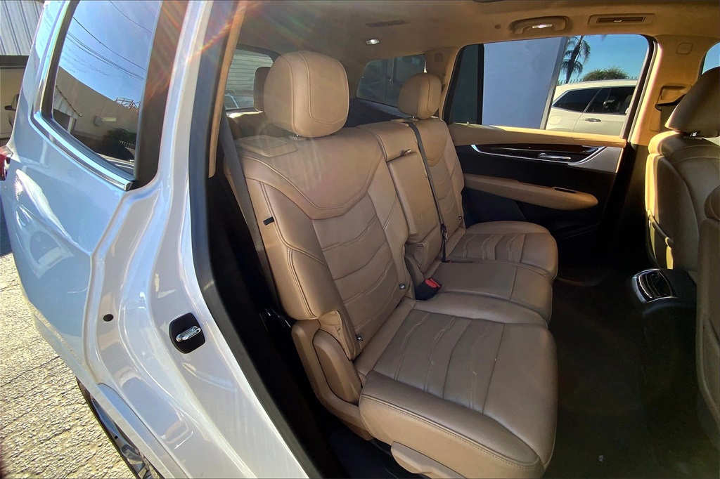 Vehicle image 12 of 37