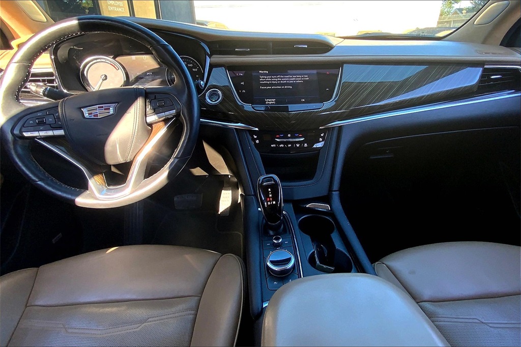 Vehicle image 17 of 37