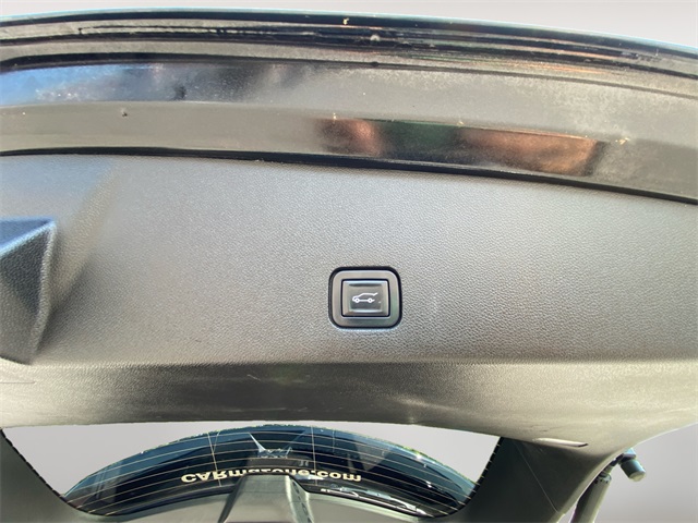 Vehicle image 29 of 40