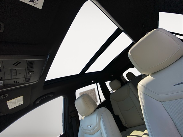 Vehicle image 22 of 40