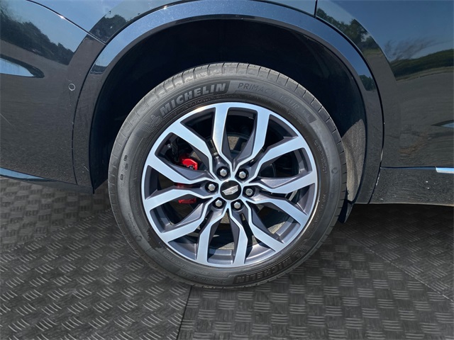 Vehicle image 14 of 40