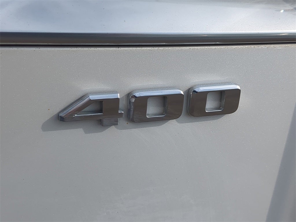 Vehicle image 24 of 37