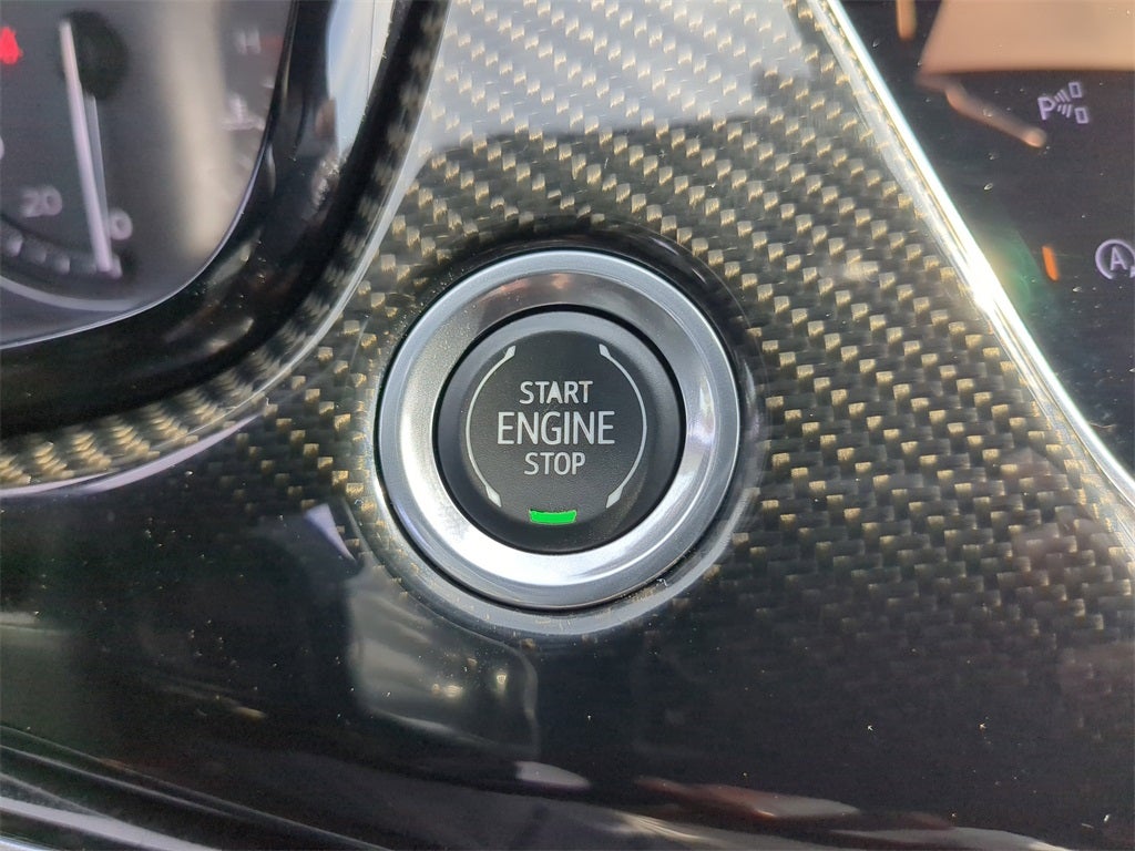 Vehicle image 33 of 37