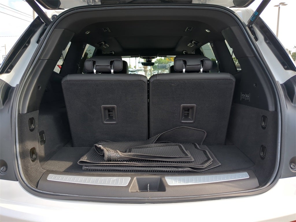Vehicle image 7 of 37