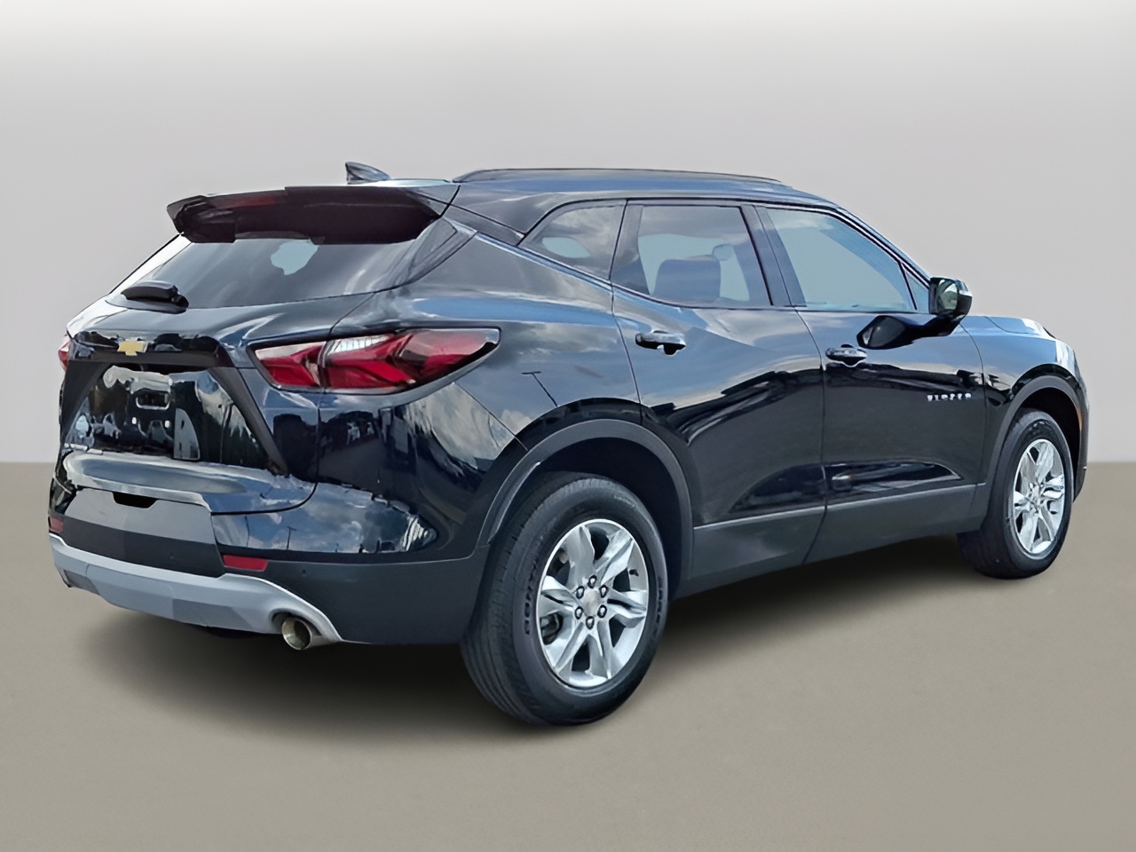 Vehicle image 39 of 43