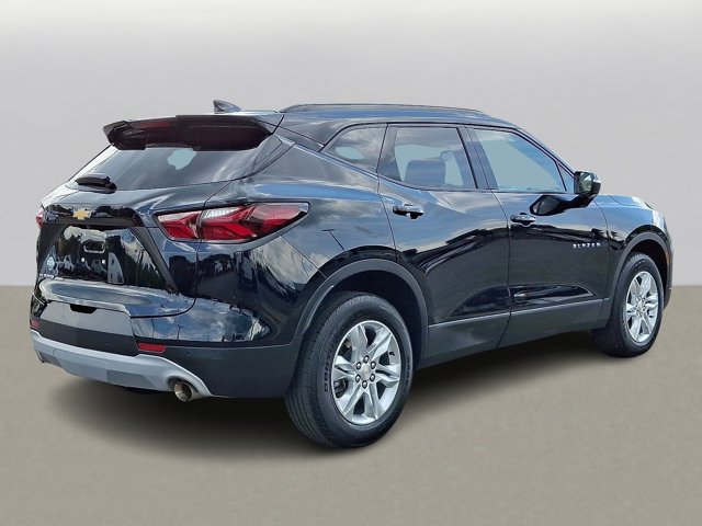 Vehicle image 8 of 43