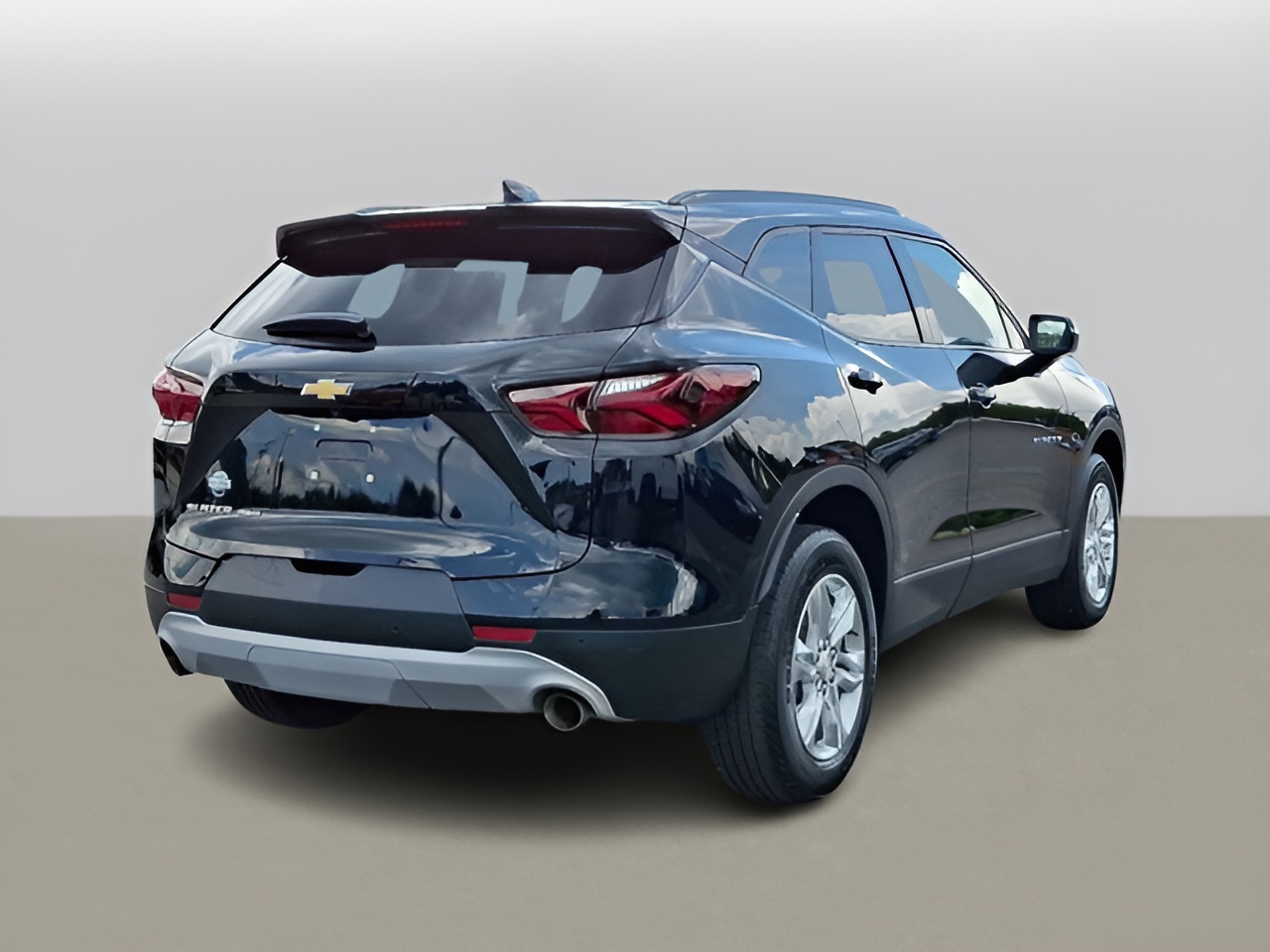Vehicle image 38 of 43