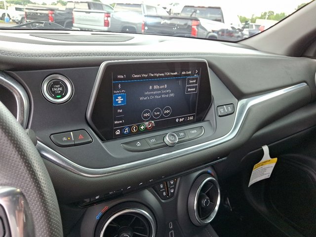 Vehicle image 23 of 43