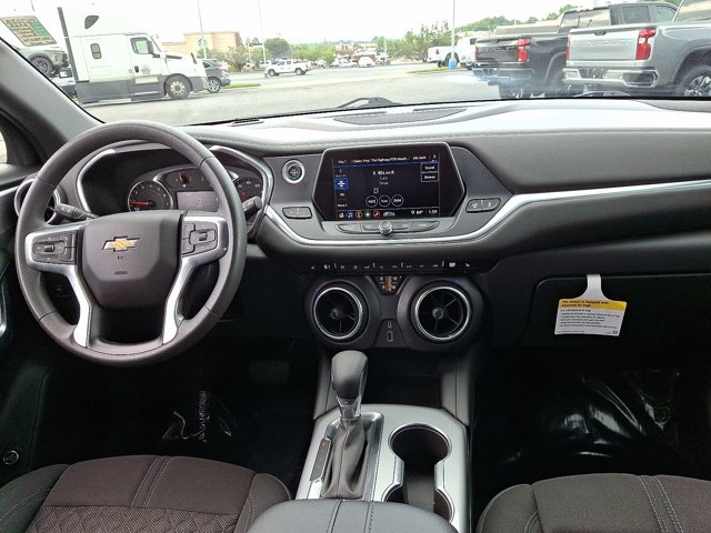 Vehicle image 15 of 43