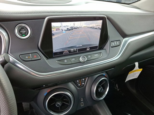 Vehicle image 24 of 43