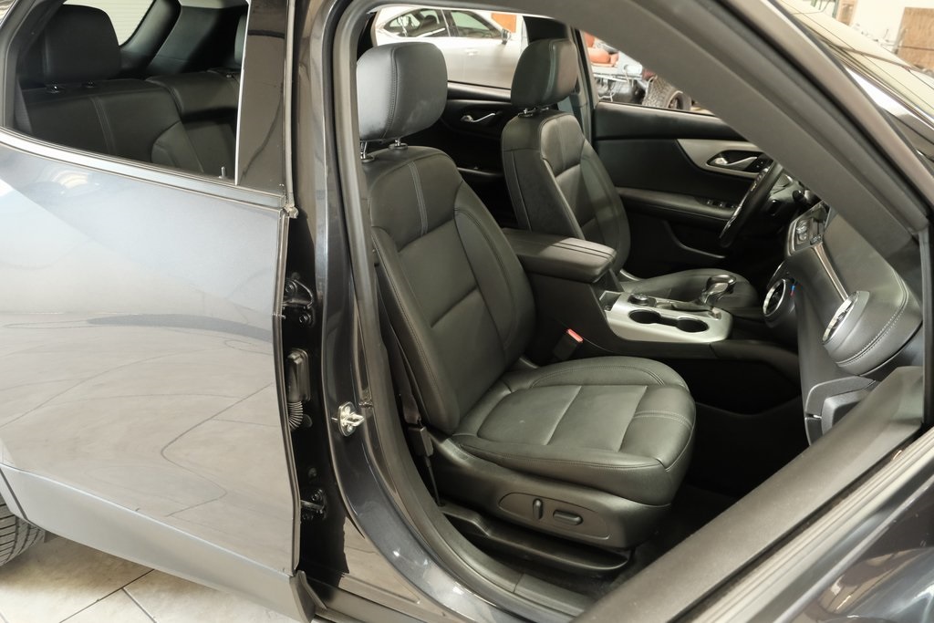 2022 Chevrolet Blazer LT Image 11 of 40