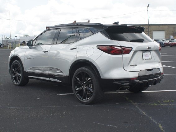 Vehicle image 8 of 29