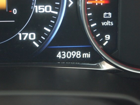 Vehicle image 27 of 29