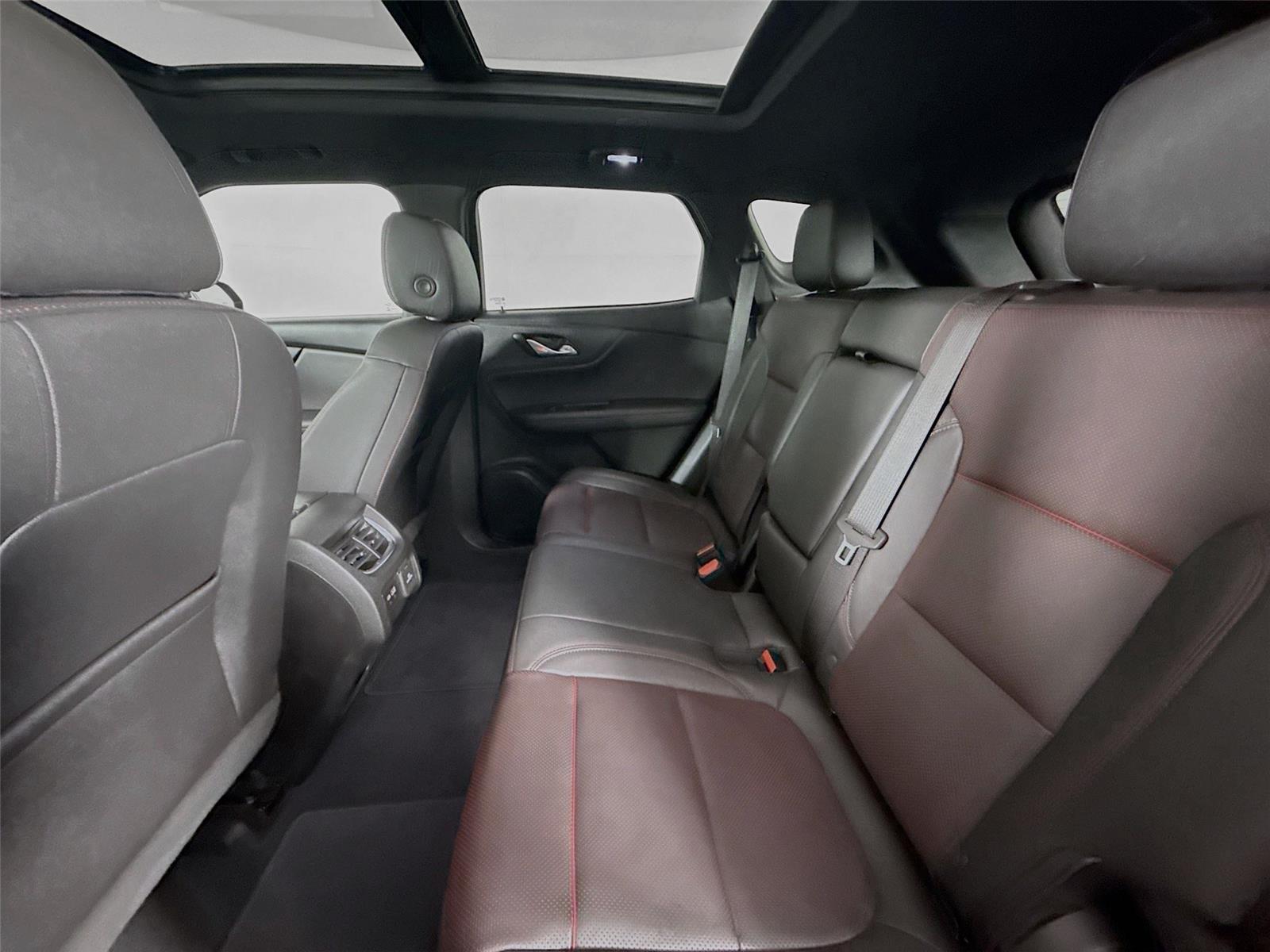 Vehicle image 15 of 49