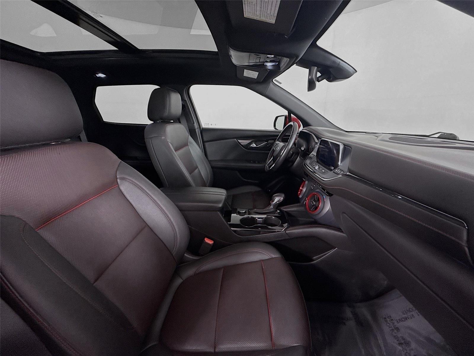 Vehicle image 17 of 49