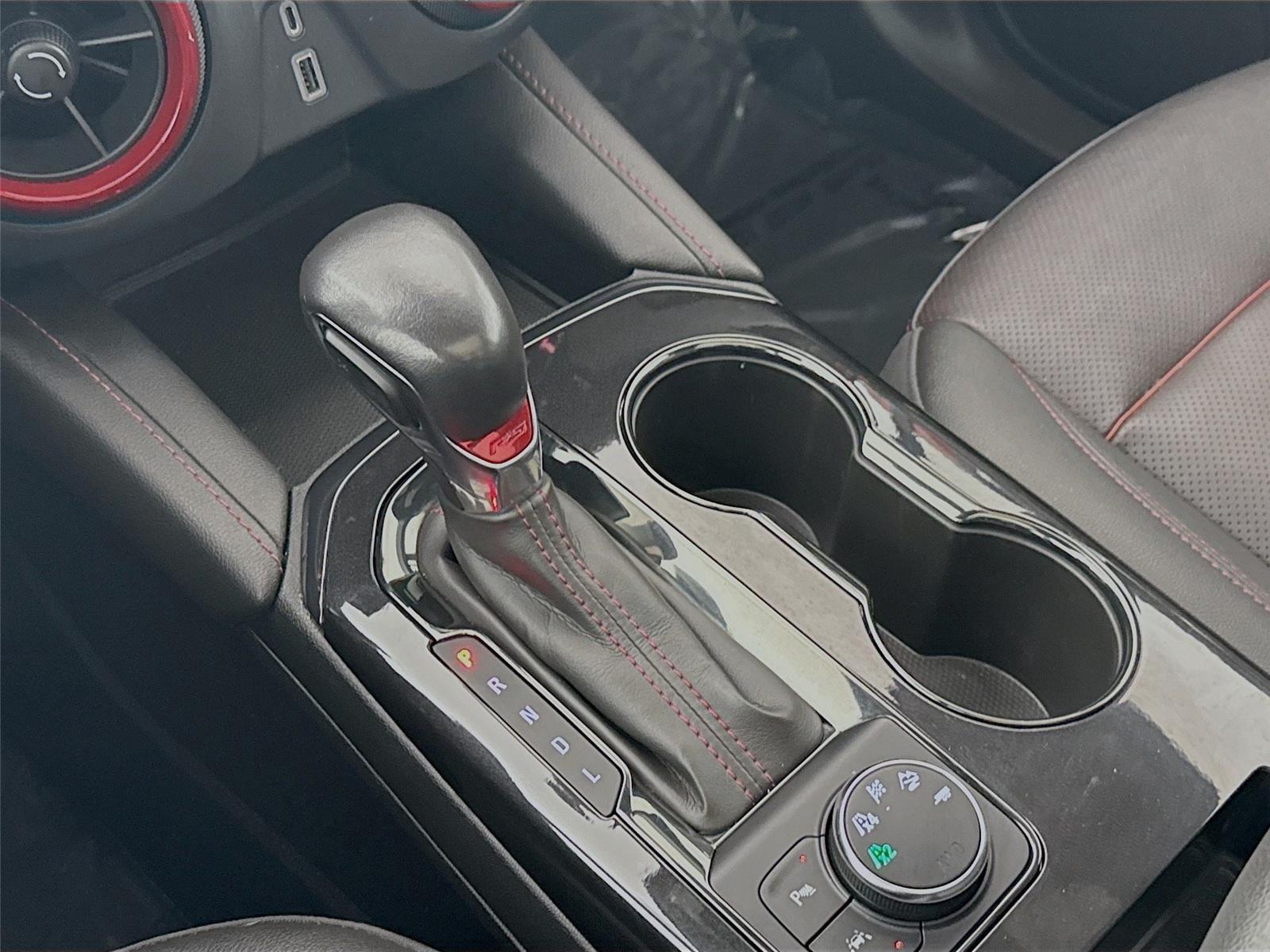 Vehicle image 27 of 49