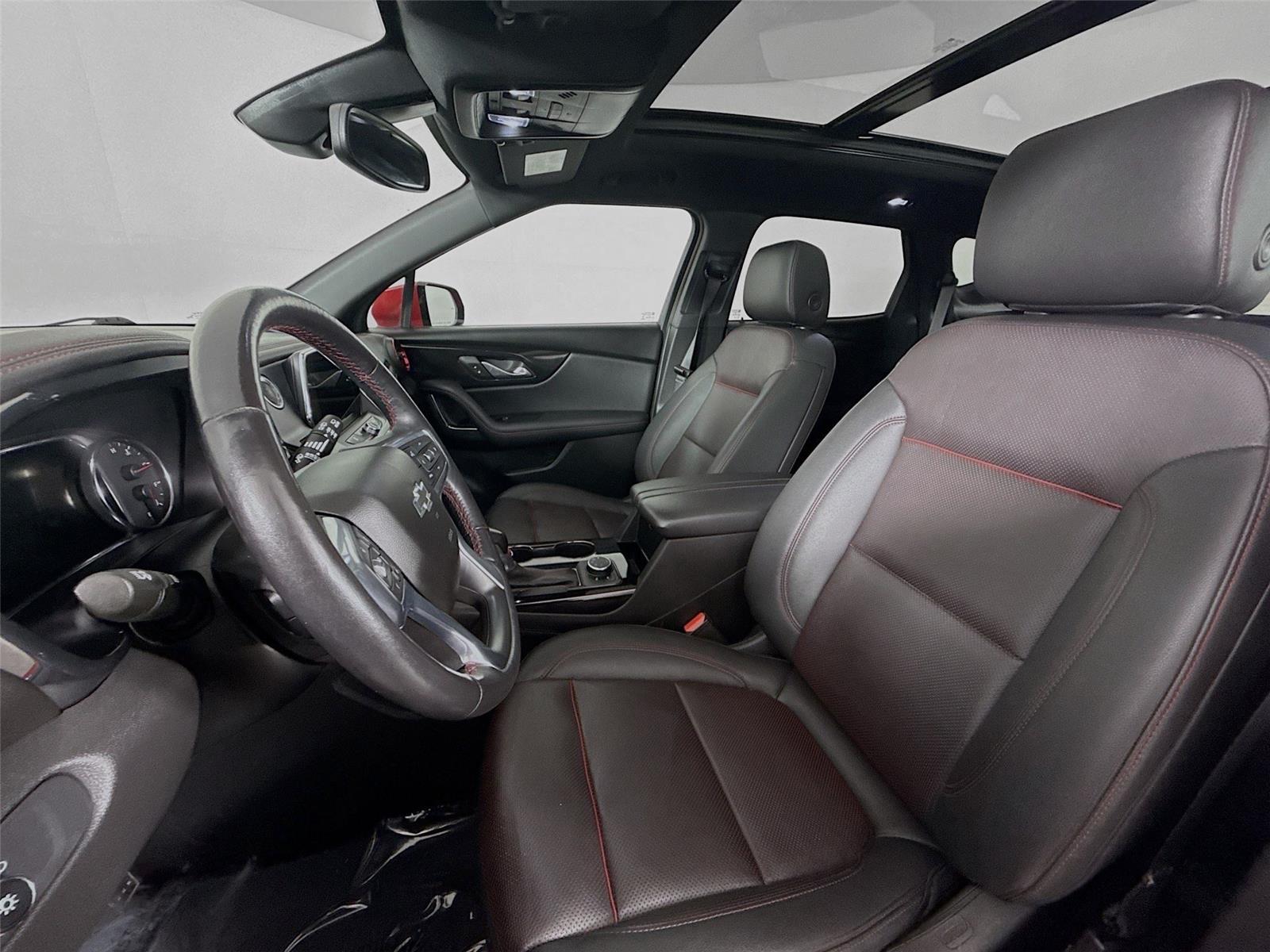 Vehicle image 16 of 49