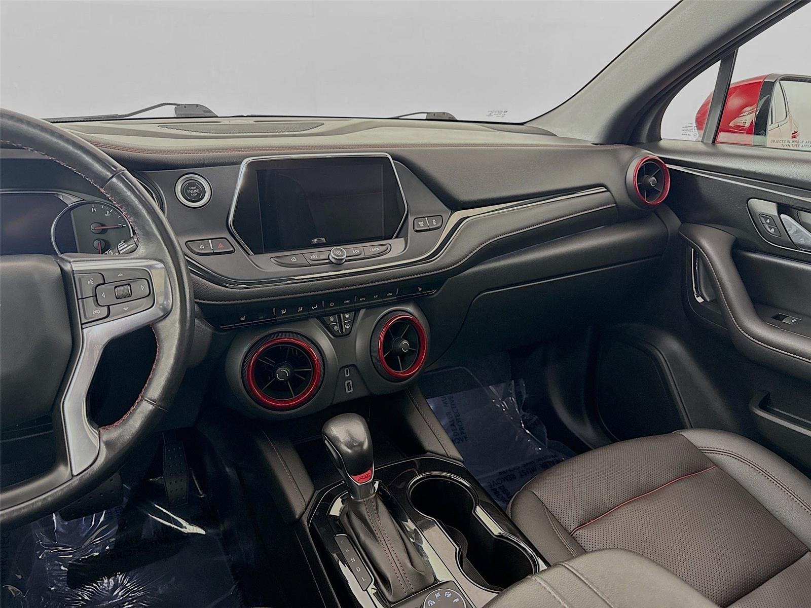 Vehicle image 21 of 49