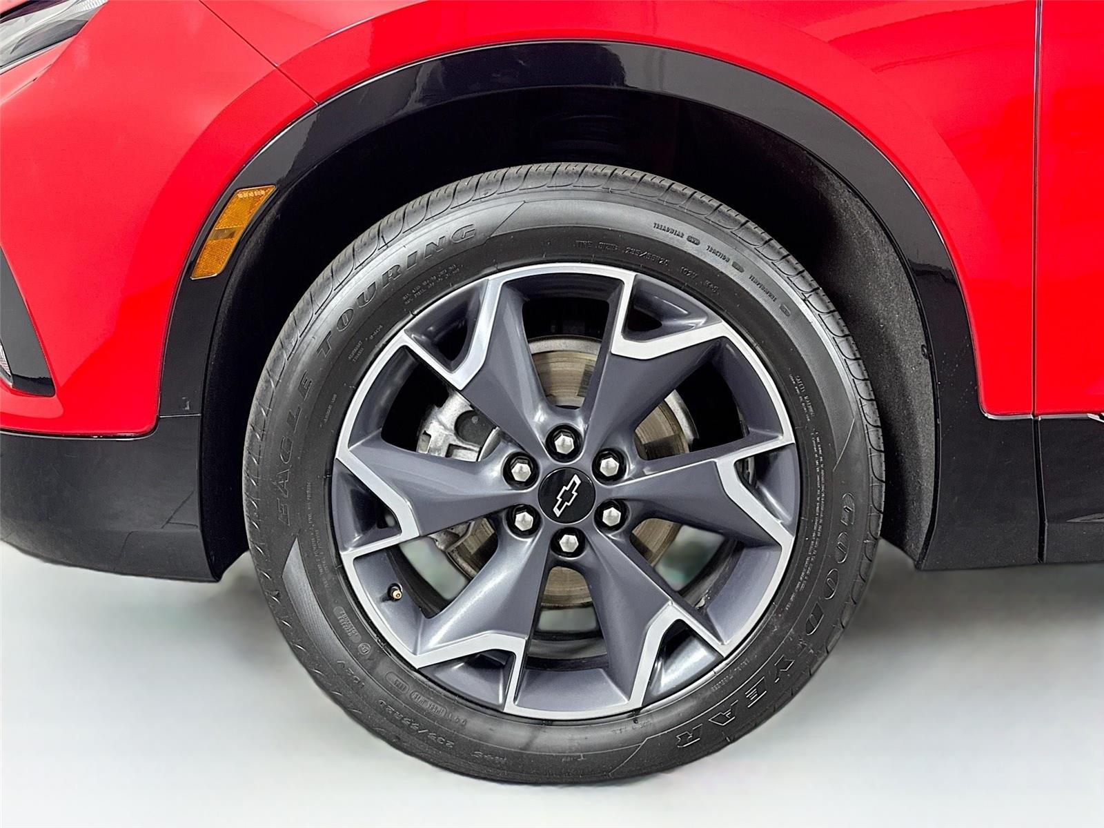 Vehicle image 11 of 49