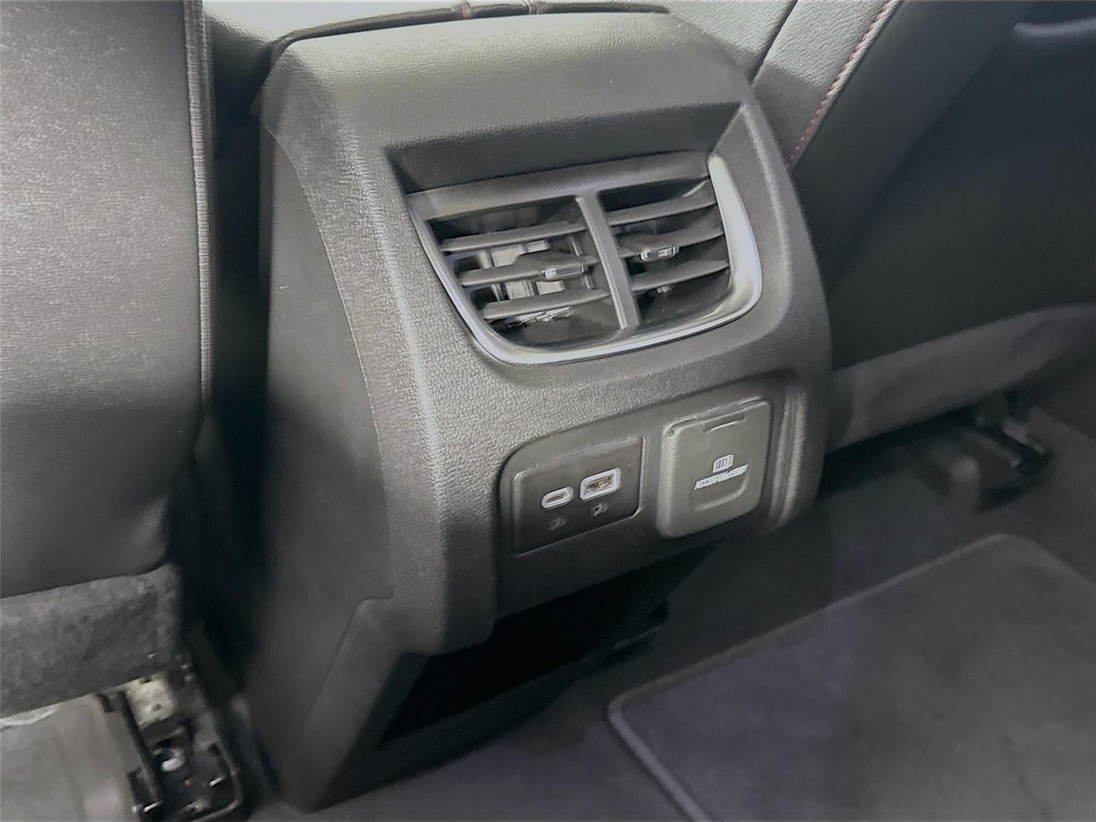 Vehicle image 30 of 49