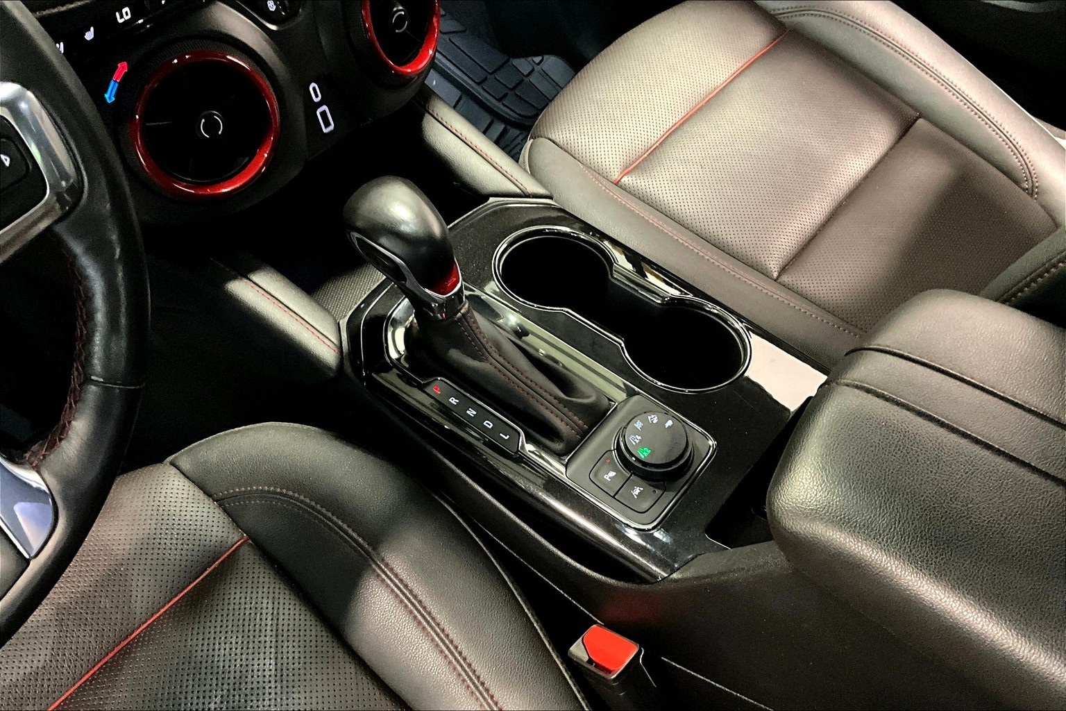Vehicle image 20 of 31