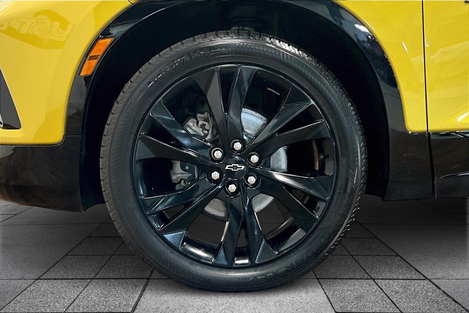 Vehicle image 8 of 31