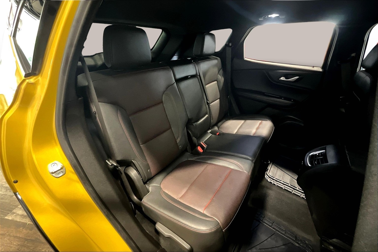 Vehicle image 9 of 31