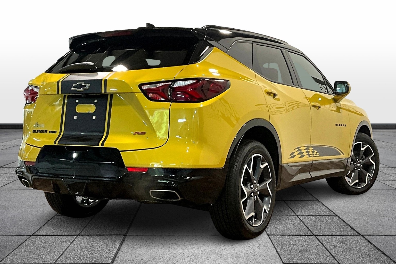 Vehicle image 4 of 31