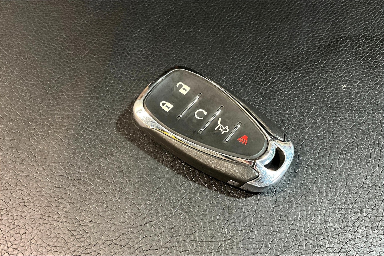 Vehicle image 26 of 31