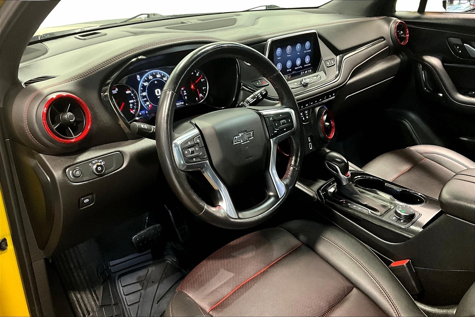 Vehicle image 14 of 31